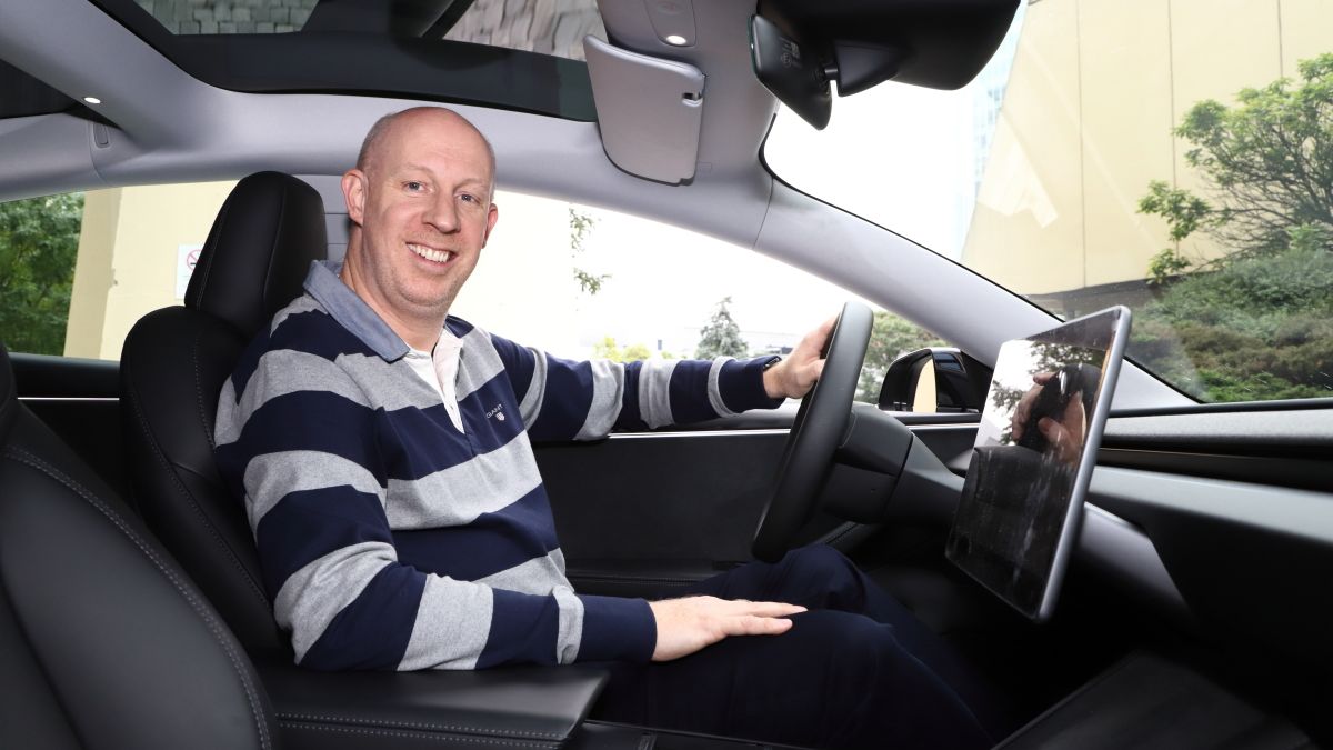 Ojetých elektrických aut se nemusíte bát: Díky novince si můžete novou mobilitu nejdřív v klidu osahat